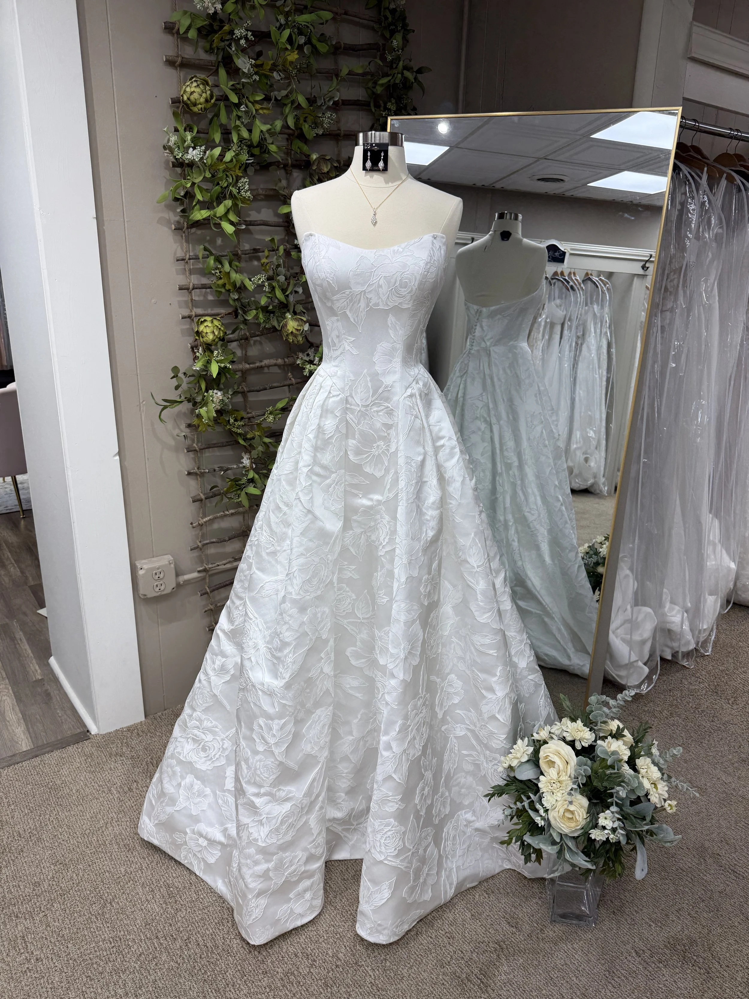 EM18160 Size 10