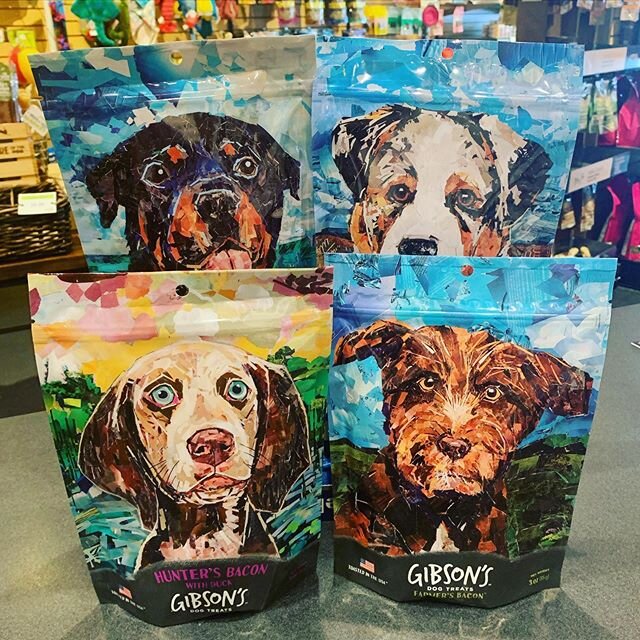 Back by popular demand are the Gibson&rsquo;s jerky treats! 😋 Dogs absolutely love the taste and smell of these delicious treats. Each jerky treat is toasted to perfection and never contains grains, soy, corn or sugar. 👍🏼 Come grab your pup a bag!