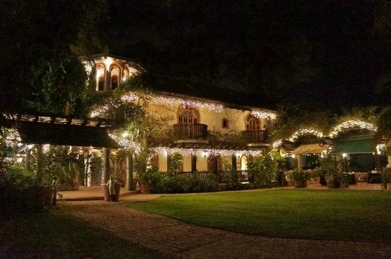 See yourself returning to sights of this estate after a day exploring the island.