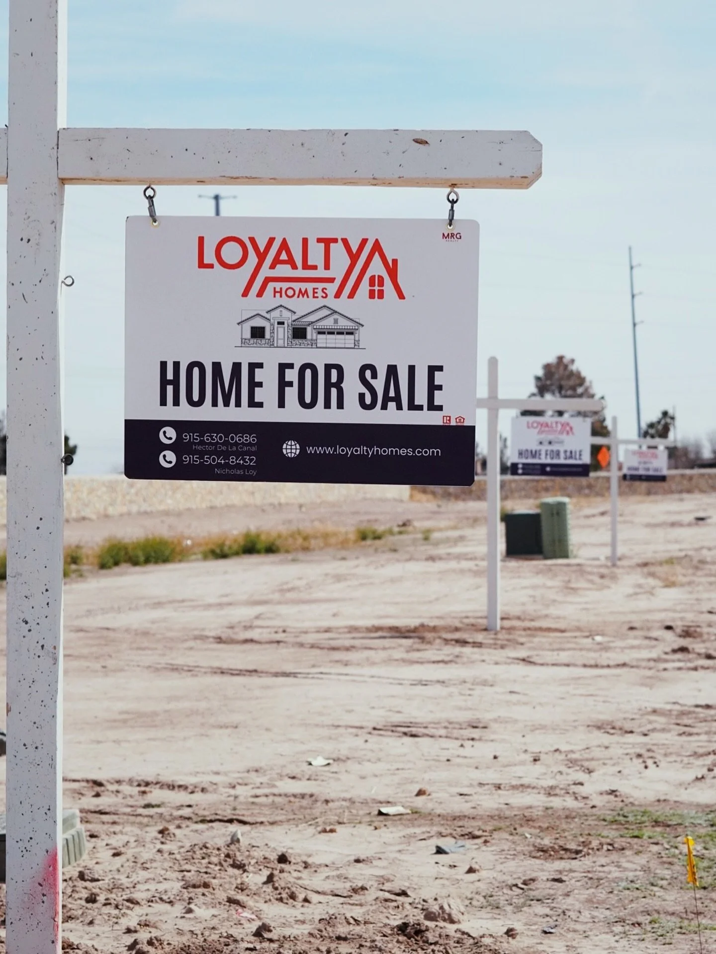 Signs are up! 
New lots available in Peaceful Valley just before Socorro 

Welcome to Peaceful Valley &mdash; a limited new subdivision offering thoughtfully designed homes in a quiet, growing area with room to breathe and views to enjoy.

✨ Starting