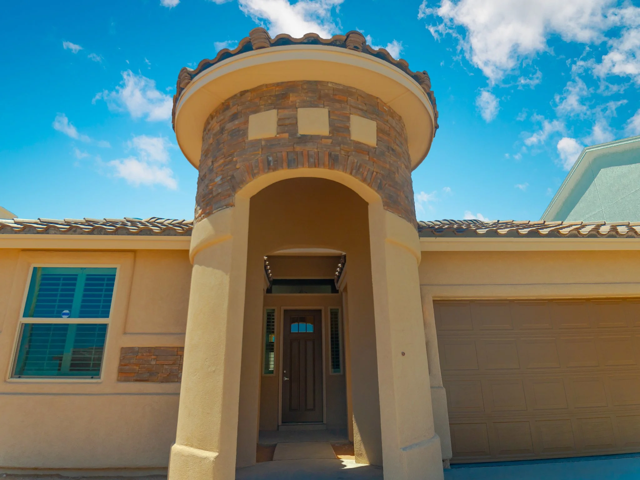 421 S MANZANITA PICS-4.JPG