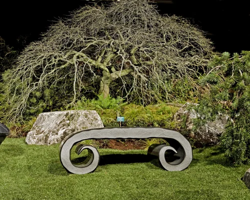 Restoring-a-garden-to-former-glory.jpg