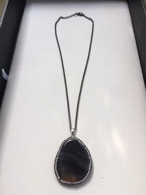 black agate slice on gunmetal necklace.JPG