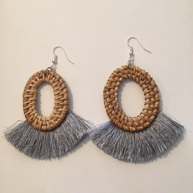 +Woven Oval with Grey Tassle