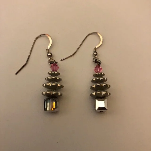 Swarovski Crystal Christmas Tree (Silver tree, pink star)