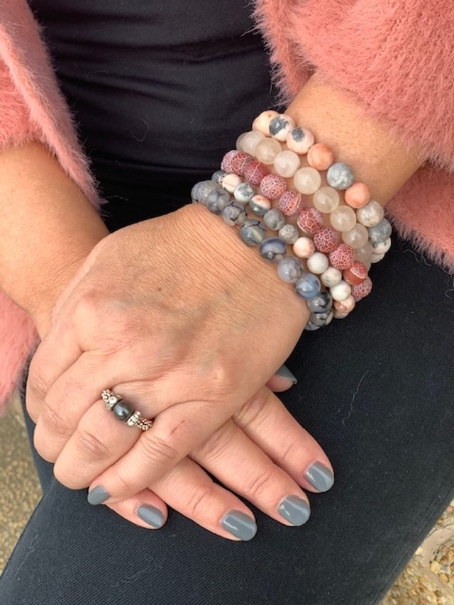 WOMEN'S BRACELETS