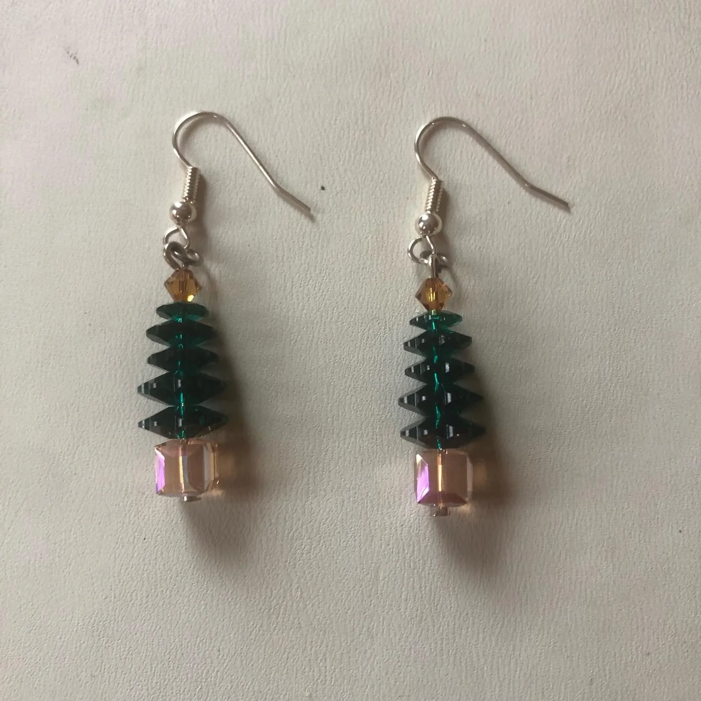 Need a little Holiday Sparkle??? 

These Swarovski Christmas 🎄 Tree Earrings ($30) and 1 necklace ($35) are not even on my website YET&hellip;

There&rsquo;s only 1 pair of each style.  So, if you WANT it, please respond under the picture and tag my