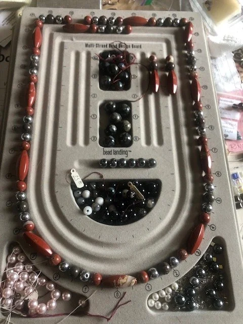 ✨ Join Us for an Elegant Afternoon of Design, Sparkle &amp; Connection

Mar 7, 11-2pm
1703 Primrose Avenue
Nashville, TN 37212
$75 Per Person
RSVP 615-415-4201