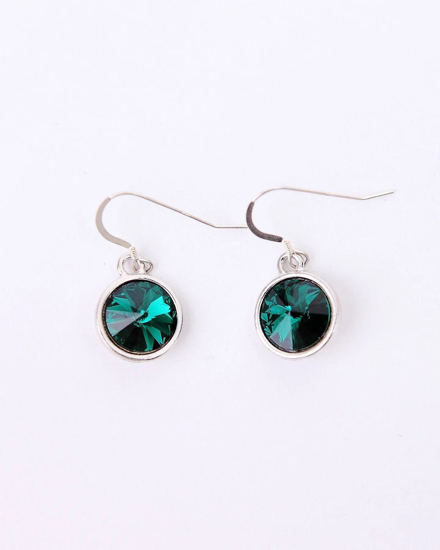 Born in May? Your stone is extraordinary. 💚

The emerald has captivated queens and civilizations for centuries&mdash;and it&rsquo;s easy to see why. Its vivid green pulses with life, renewal, and truth. Each stone holds a unique jardin, a natural fi