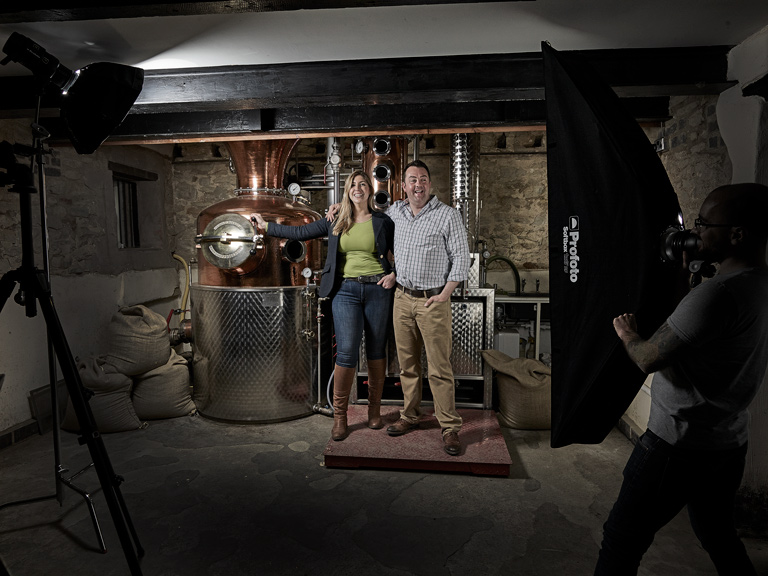 Small room, lot of lights, tripods and an assistant........ standard.