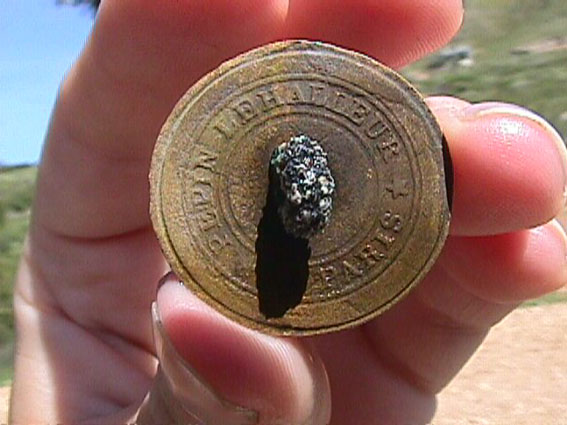  A French copper alloy "Pepin Le Halleuer" button 
