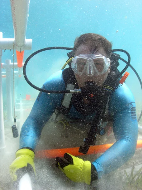 John hand fanning along the starboard side of the keelson