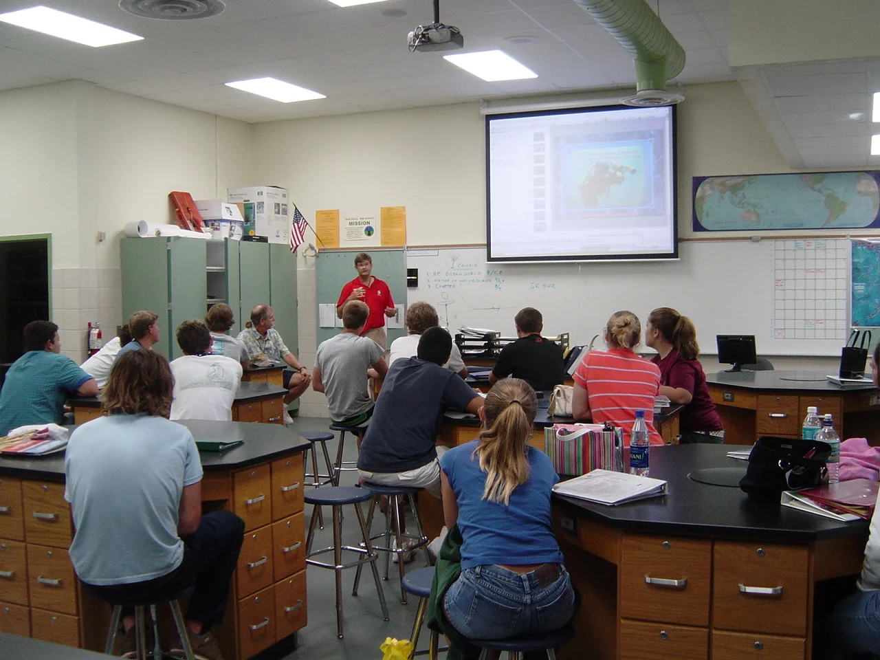 Coral Shoals High School students enjoying the lecture, by Dr. Spooner