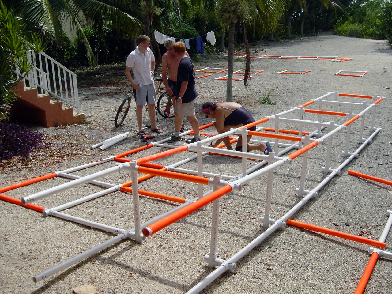 The raised section to protect the wrecks keelson