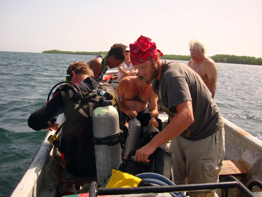 The Team getting ready for another days hard work on site in 80+ deg water temperature