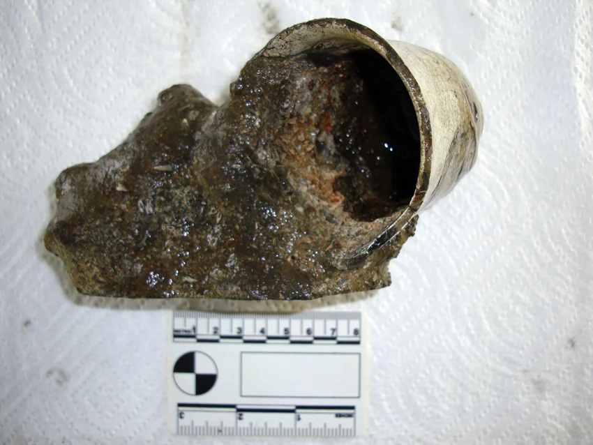  A cross section of the ghost item which came close to the beaker.