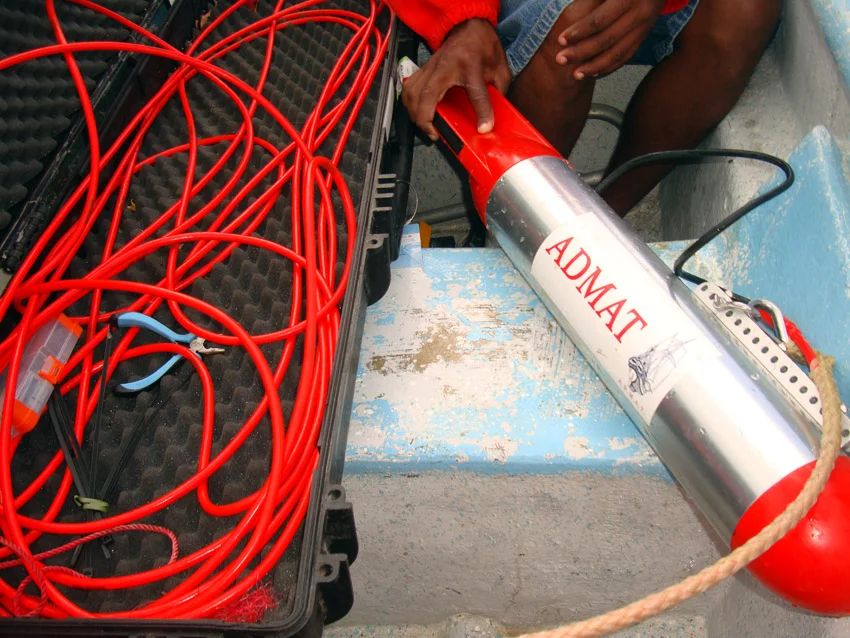 ADMAT's Imagenex Sportscan Side Scan Sonar, one of the few units capable of operating out of small boats ond off 12 volts
