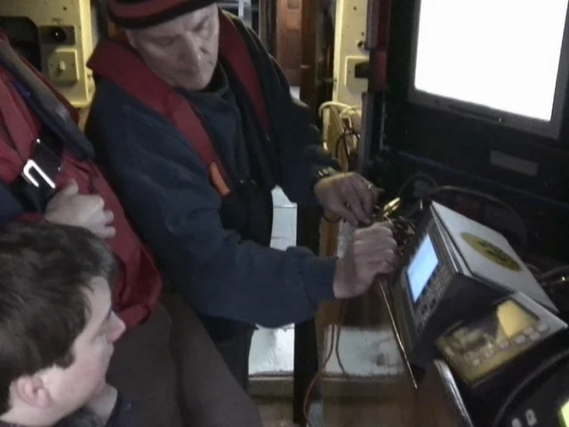  Bob Williams teaches the students how to use the equipment 