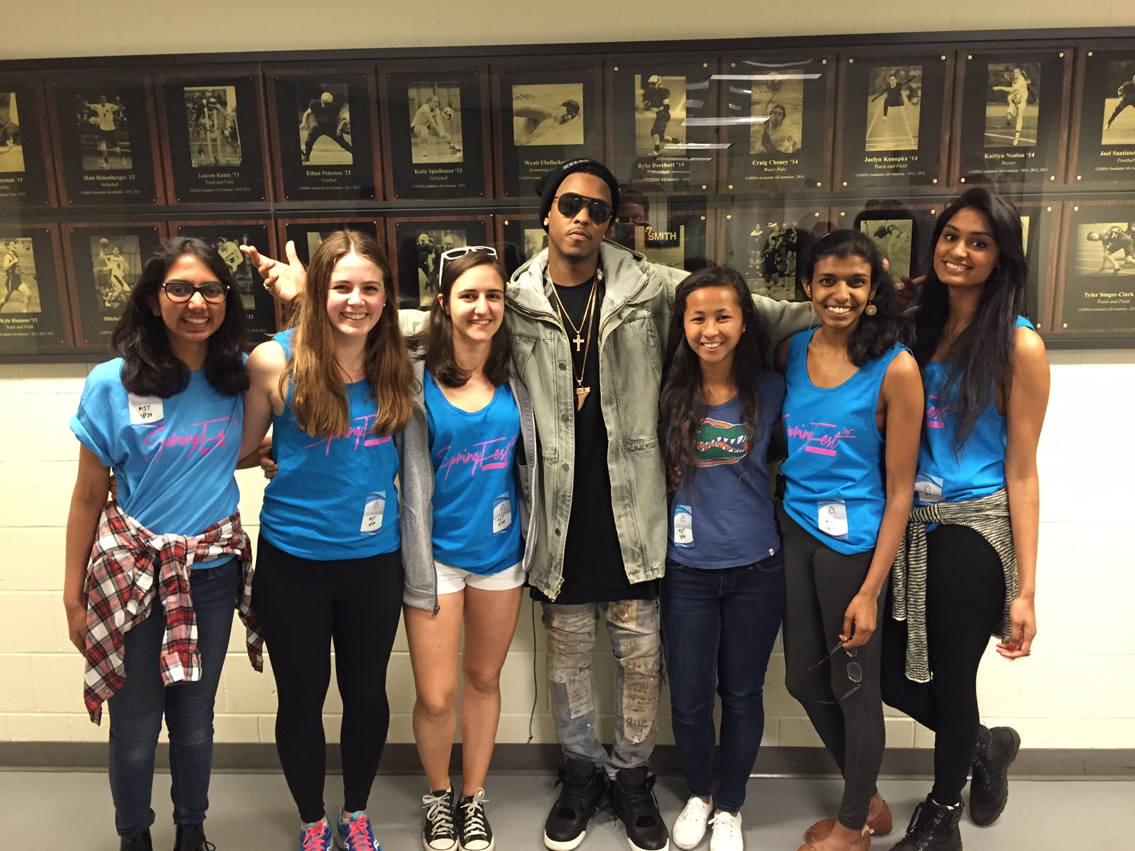 2015-2016 UA Events Committee post-SpringFEST concert with Jeremih