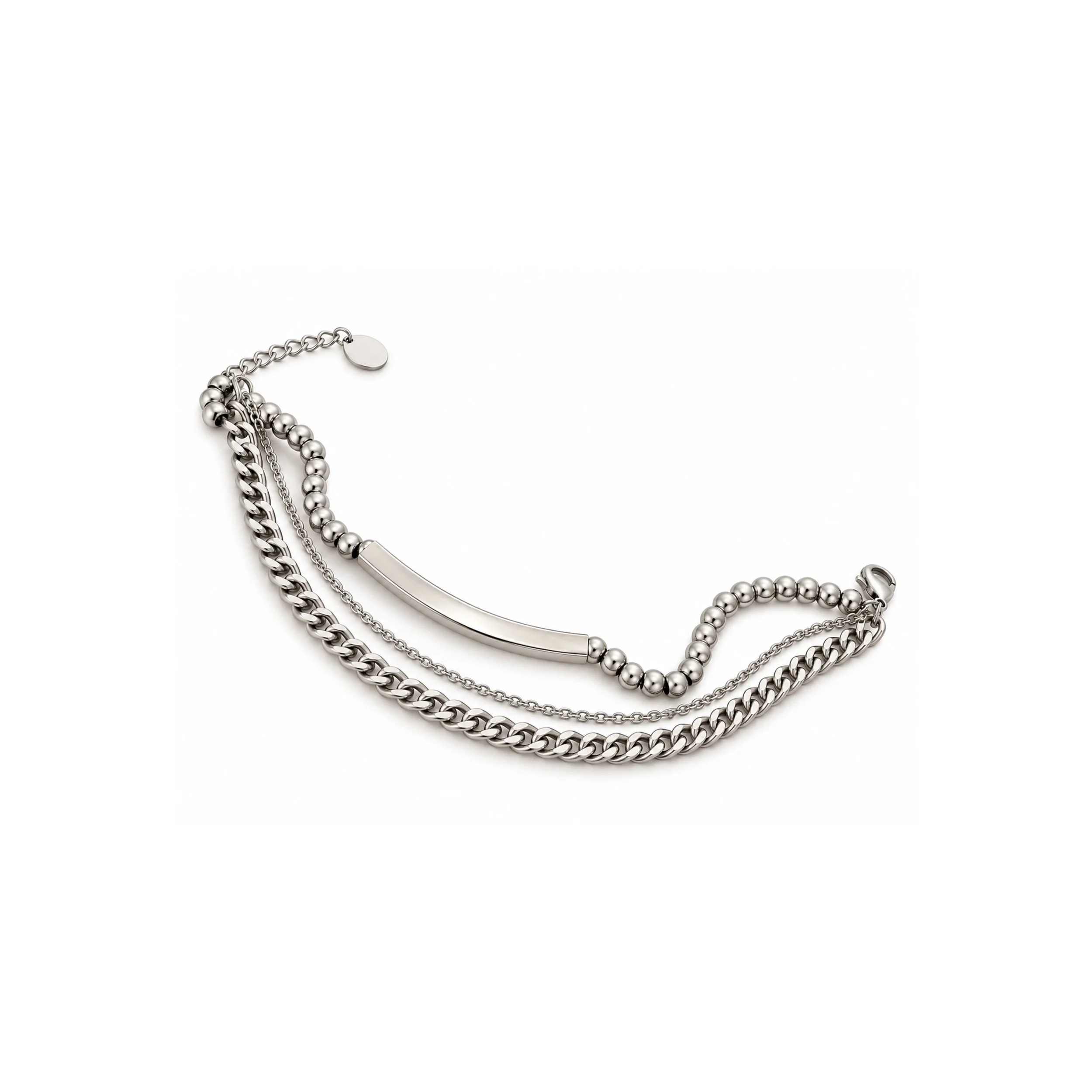 Bracelet Gratitude trois rangs avec perles et détails argentés sur fond blanc