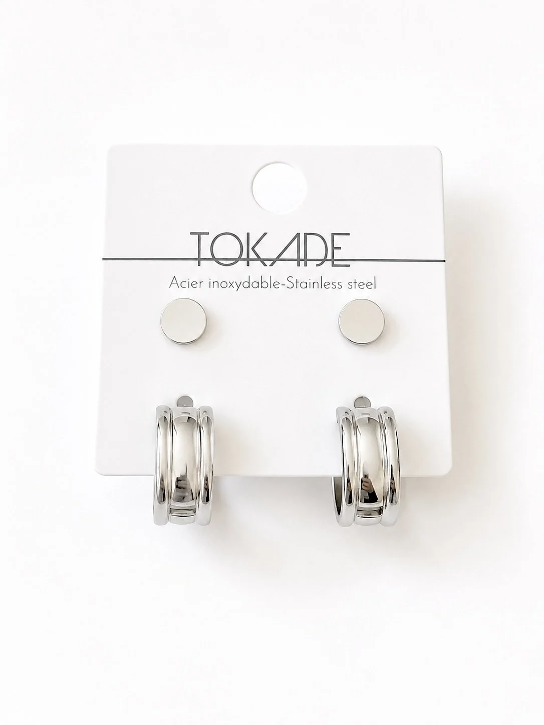Duo Yula de deux paires de boucles d’oreilles argentées en acier inoxydable avec boutons ronds et anneaux