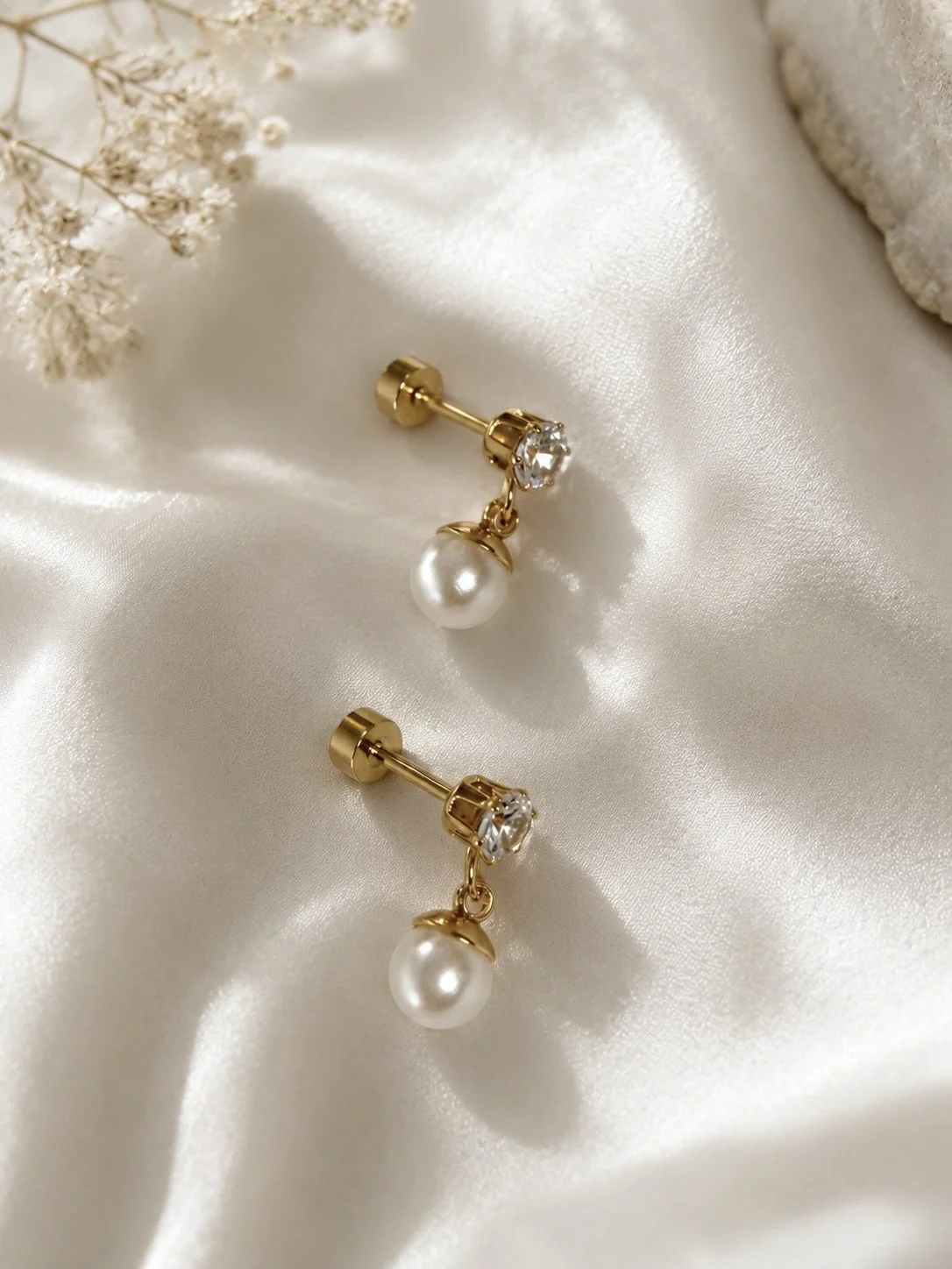 Boucles d’oreilles Lina avec perles et zircons en acier inoxydable doré - Tokade