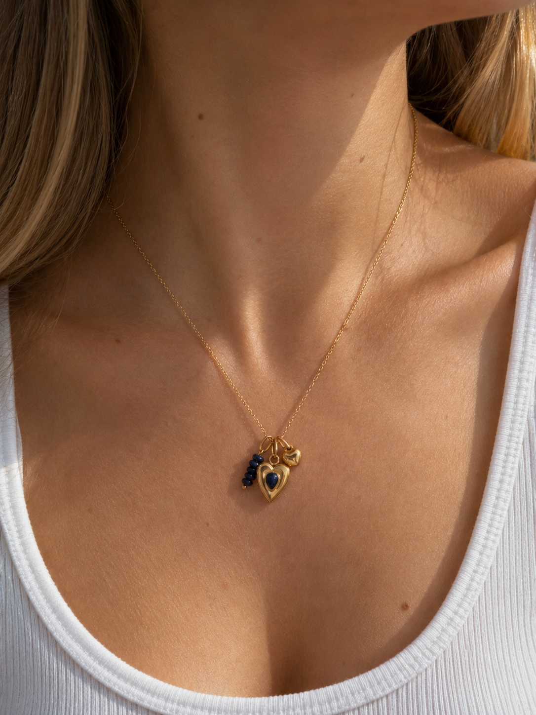 Collier doré en acier inoxydable avec pendentif cœur et perles semi précieuses bleu profond -Tokade