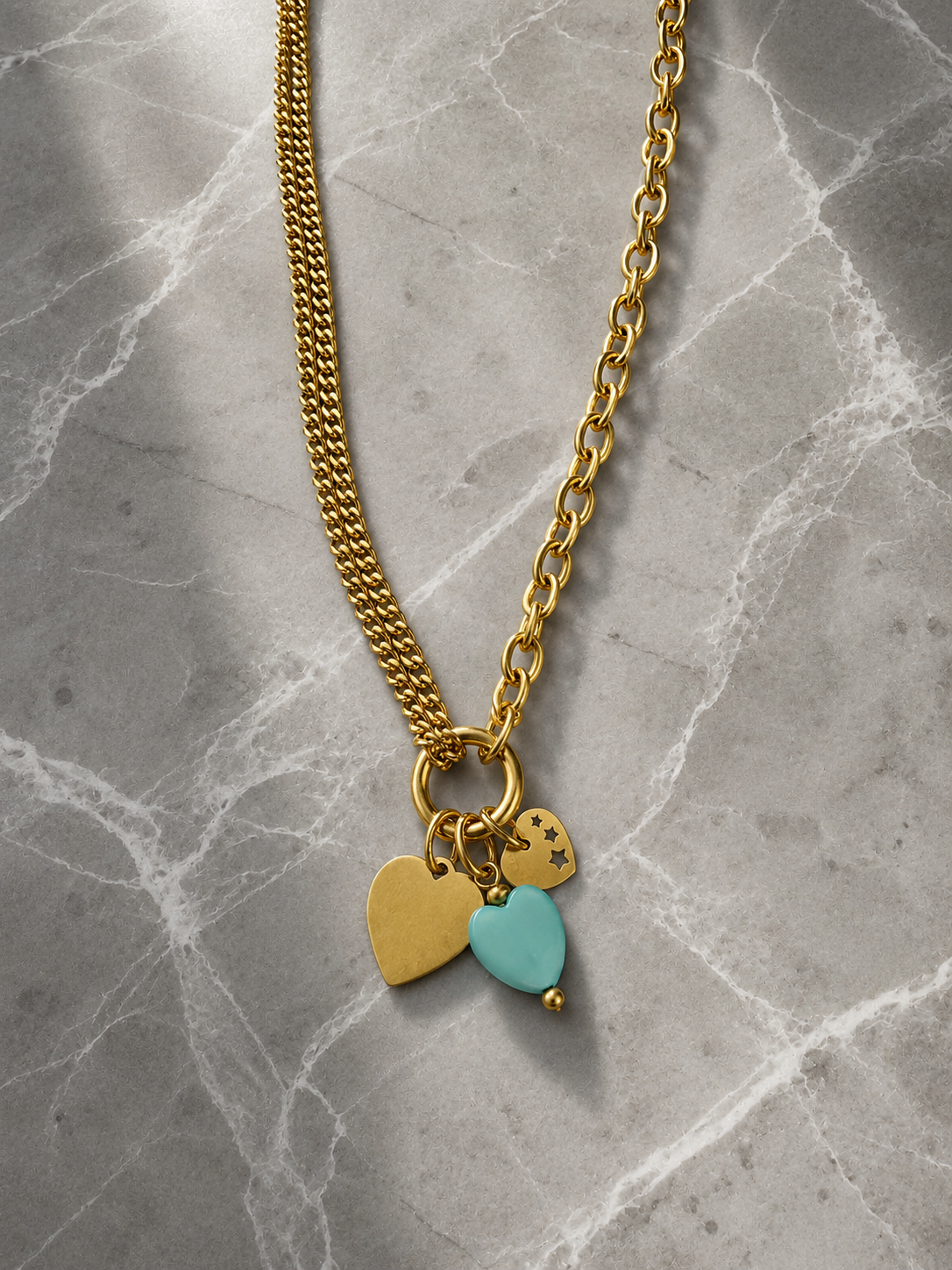 Collier doré asymétrique en acier inoxydable avec pendentifs cœur et pierre semi précieuse turquoise - Tokade