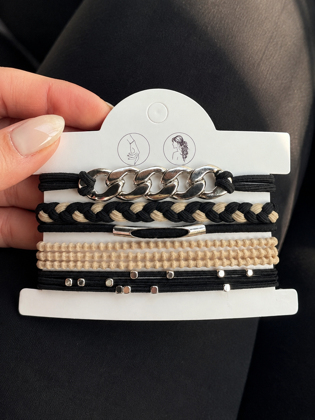 Lot de 5 élastiques à cheveux et bracelets 2-en-1 noir, crème et argent avec chaîne et détails métalliques - Tokade