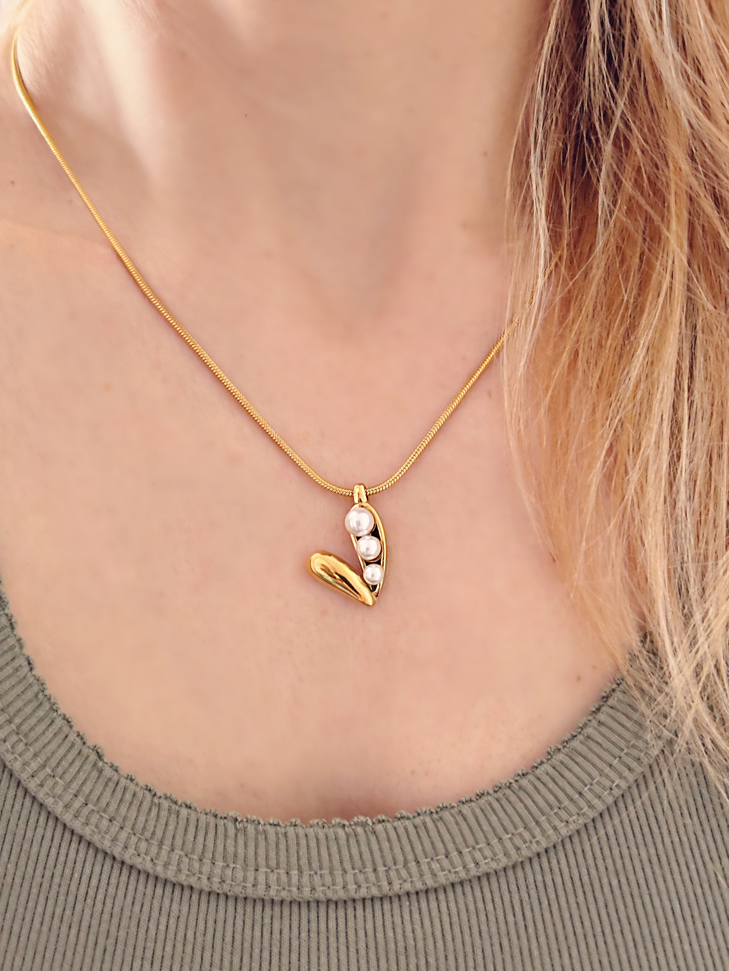 Collier Atila
