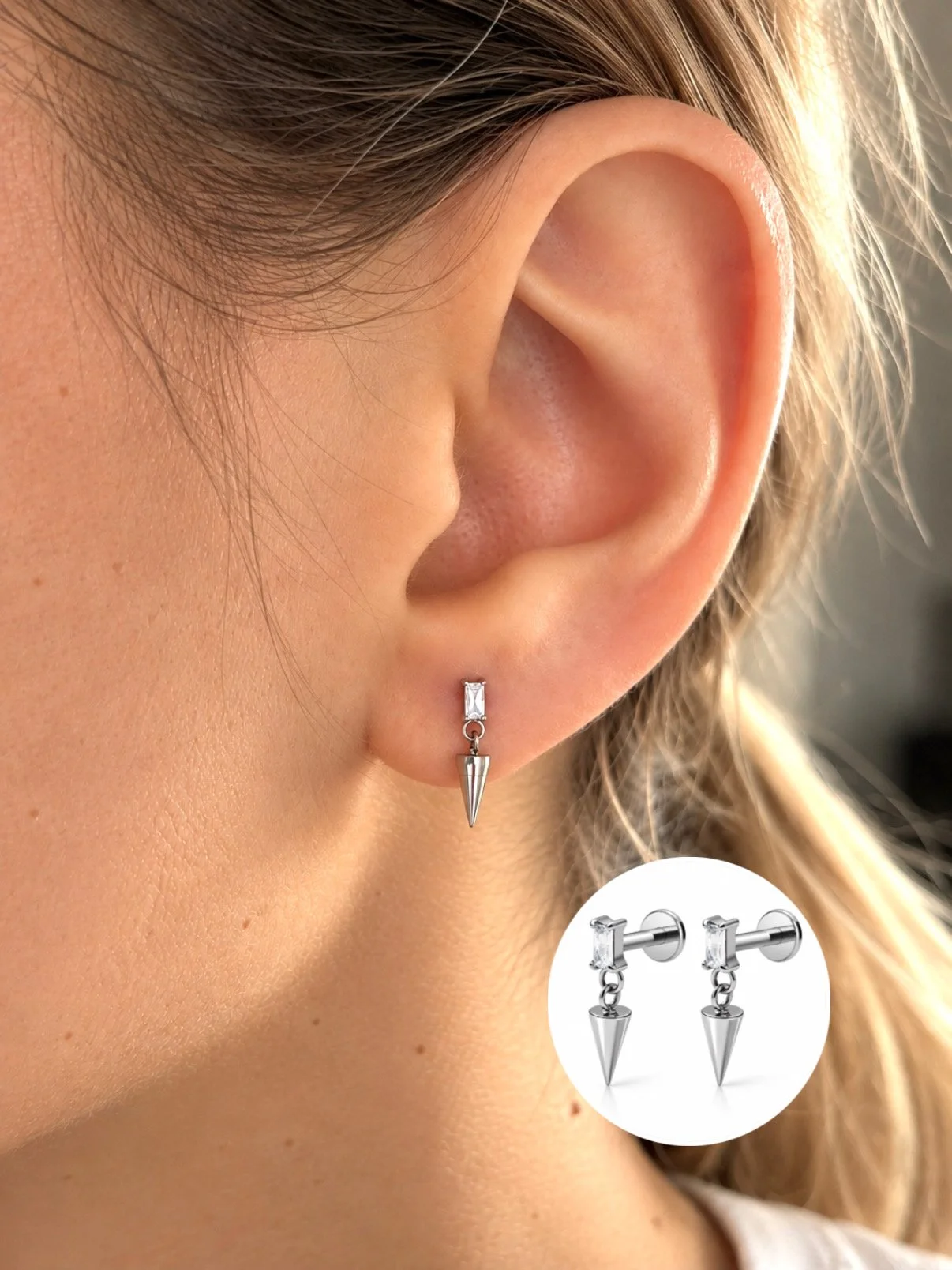 Boucles de piercing Dori argentées – insertion par l’arrière, clipées à l’avant
