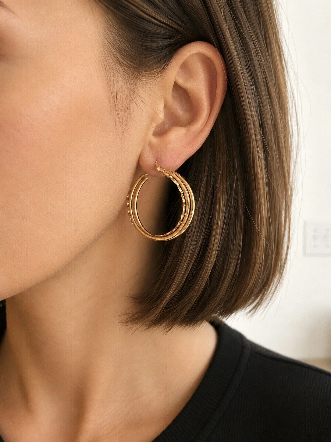 Boucles d’oreilles Pauli en acier inoxydable doré avec anneaux texturés - Tokade