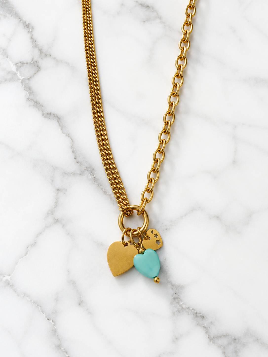 Collier doré asymétrique en acier inoxydable avec pendentifs cœur et pierre semi précieuse turquoise - Tokade
