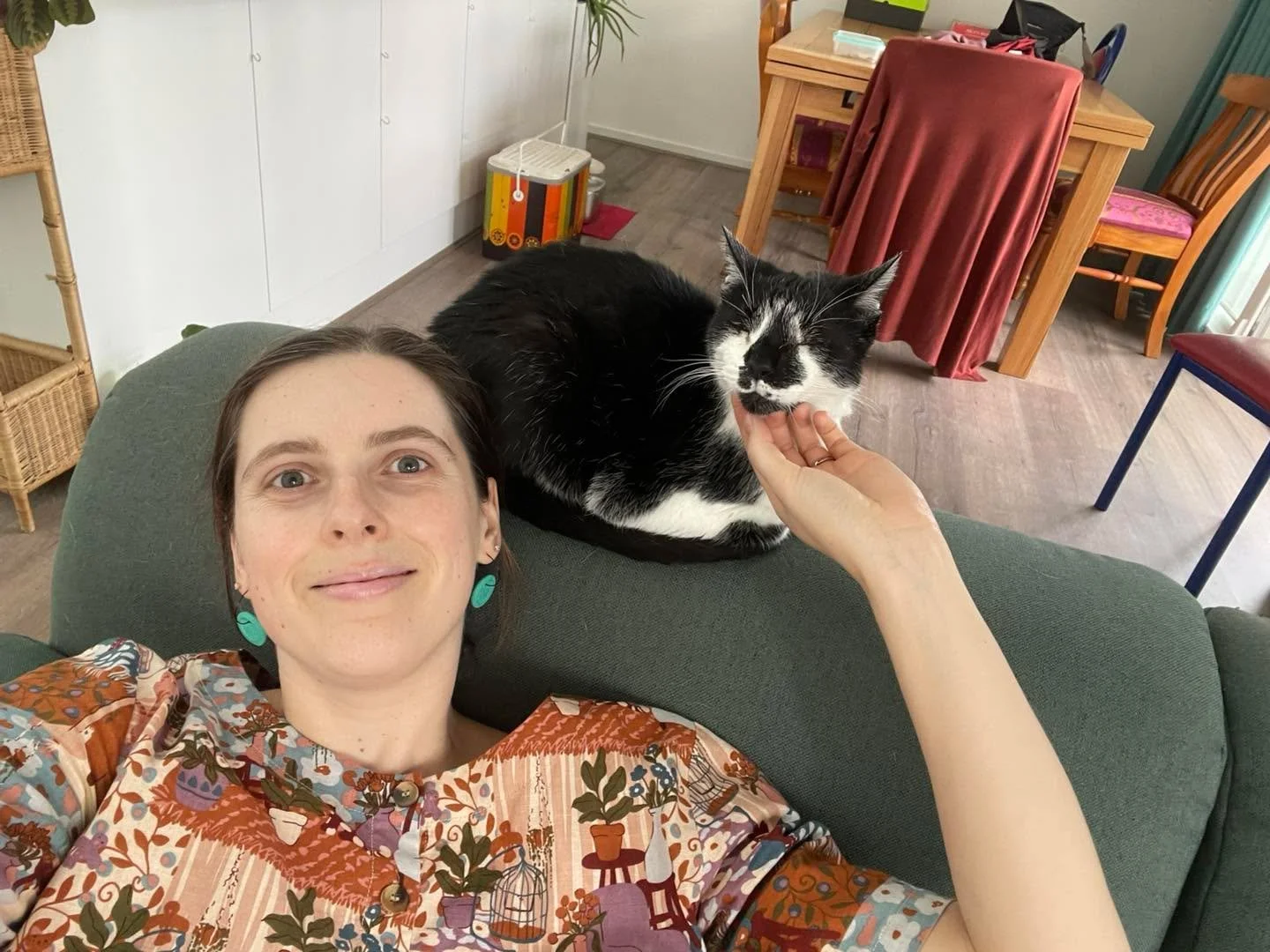 Good afternoon, friends 🐈&zwj;⬛

Today marks the start of abcclassic&rsquo;s three days of non-stop music composed by women for International Women&rsquo;s Day 🎉

If you feel so inclined, you could send a text to the ABC Classic text line on 0437 2