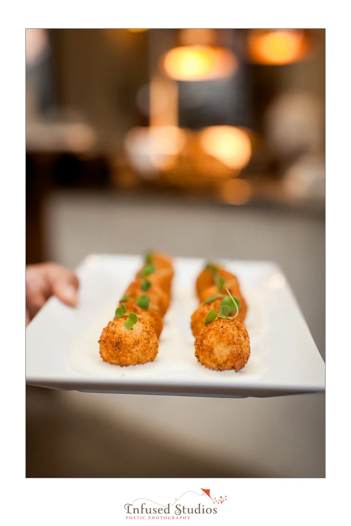 Avanti and Ian (Facebook)-1983.jpg