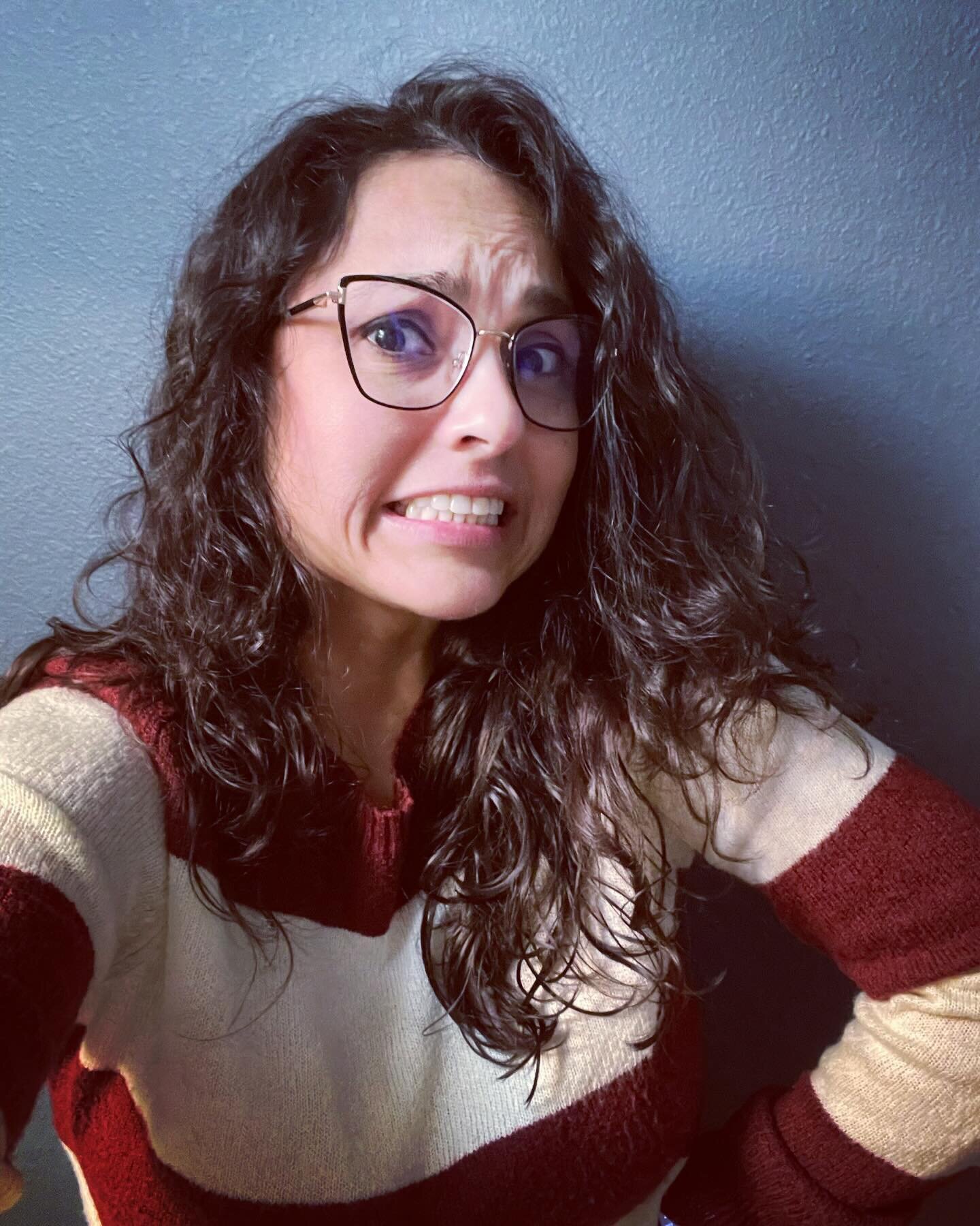 It&rsquo;s officially sweater weather for me and I&rsquo;m cringing at looming dust mite reactions. 🙀 Hopefully I picked a safe one this morning! Stay warm and itch free, eczema peeps! #itchypineapple #dustmiteallergy #eczema #skinallergy