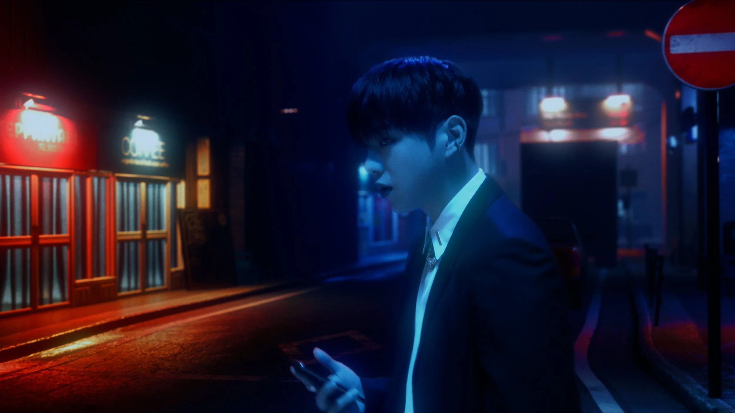 Sequence 01.00_00_46_11.Still036.jpg