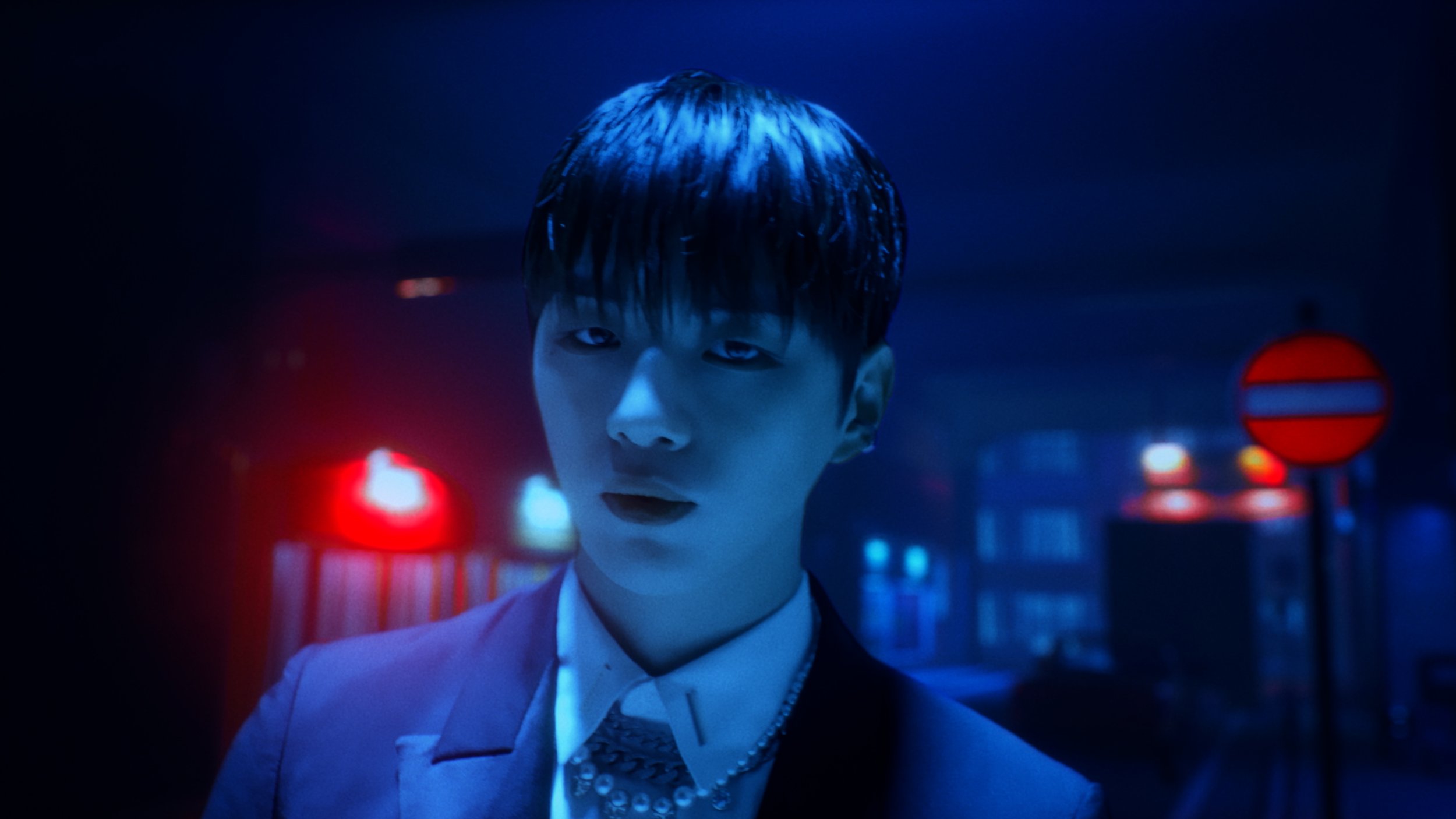 Sequence 01.00_01_37_14.Still107.jpg