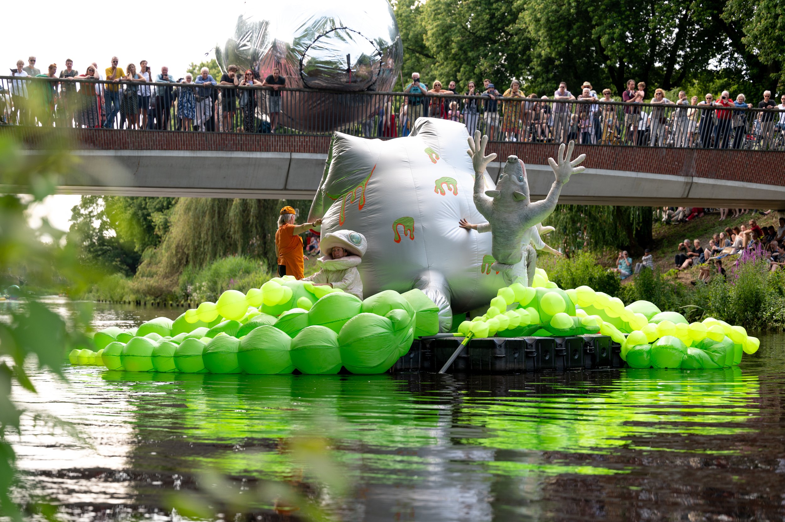 Toxic Hunger Dommel River