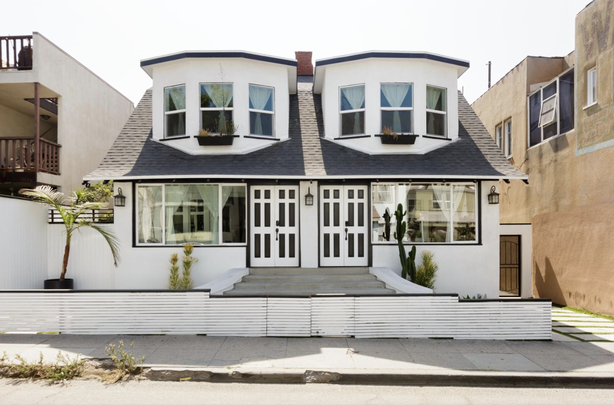 LA Airbnb in Venice, California Exterior