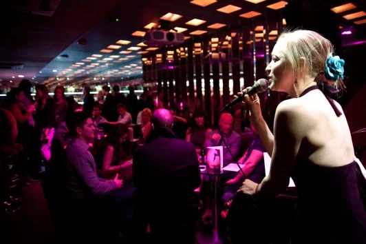 iVisit.... Cabaret in a Toilet 