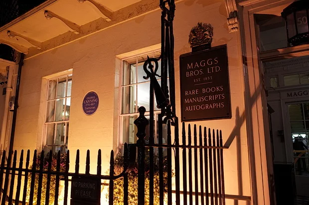 iVisit.... The Most Haunted House in London