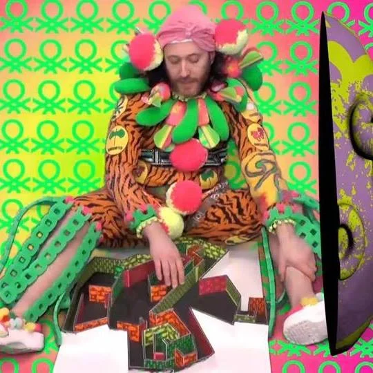 iVisit.... White Cubicle Toilet Gallery