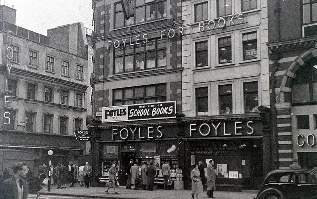 iVisit.... Foyles @ Charring Cross Road