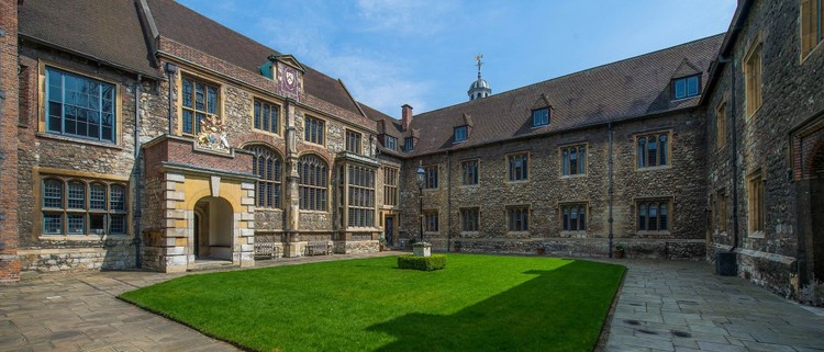 iVisit.... the Charterhouse 