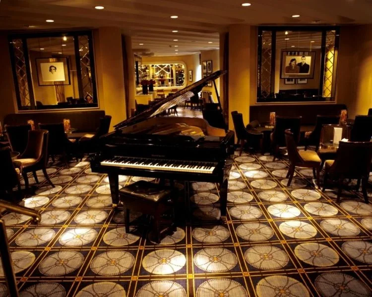 iVisit.... American Bar @ The Savoy 