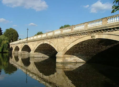 iVisit.... the Serpentine in Hyde Park