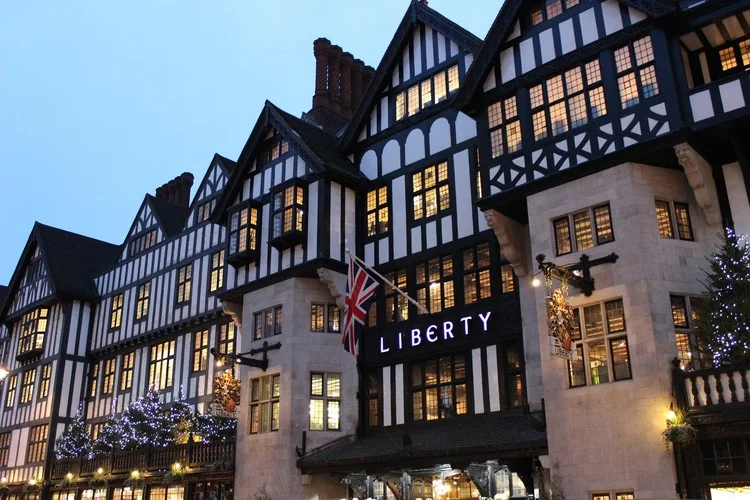 iVisit.... Shopping at LIBERTY