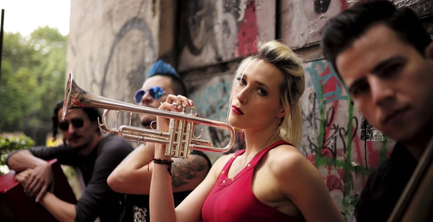JENNY AND THE MEXICATS Lanzan Nuevo Sencillo