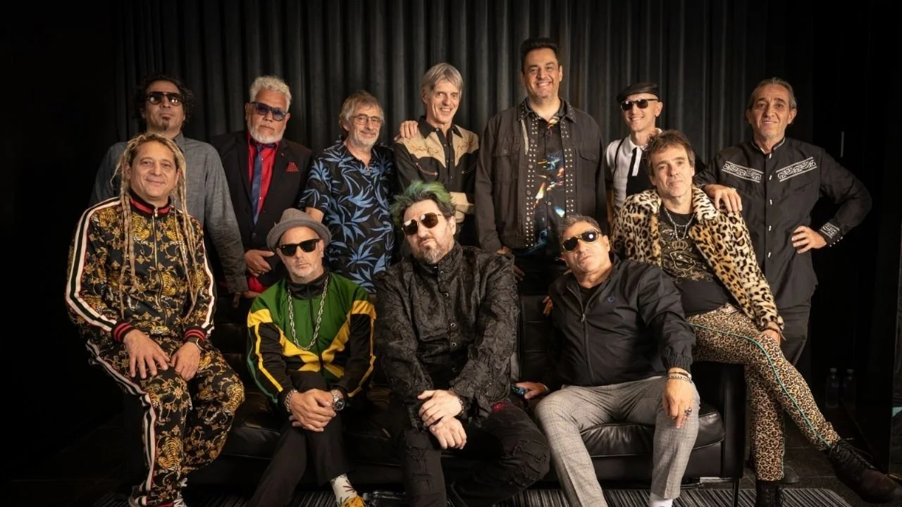 LOS AUTÉNTICOS DECADENTES DESLUMBRAN CON CONCIERTO SINFÓNICO